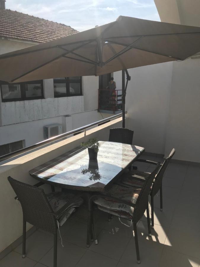 Beachfront Apartment Sun Vodice Exteriör bild